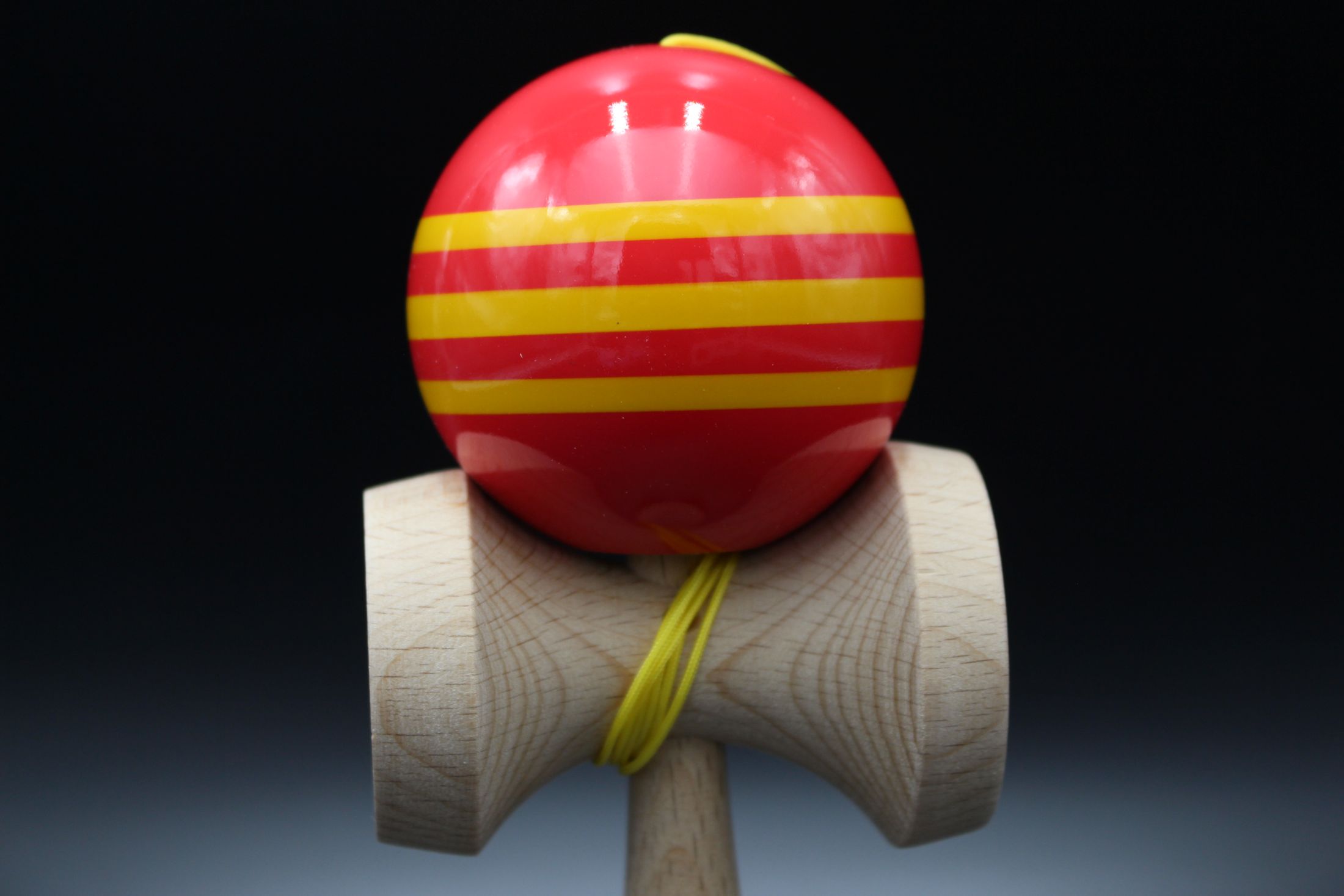 Kendama Play X „Red Dragon“ - Image 2